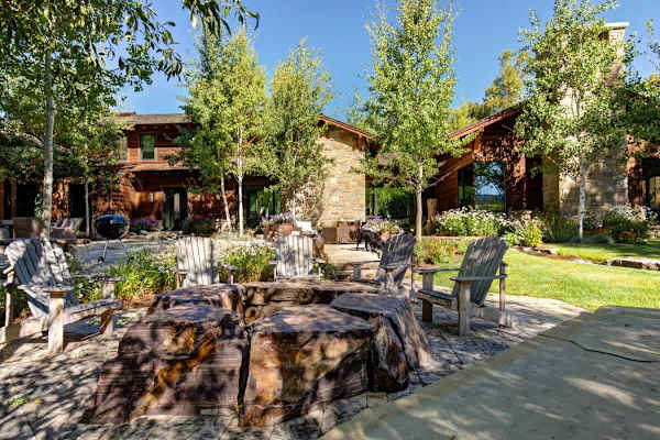 Abode at Three Bears, stunning wilderness estate, private hot tub