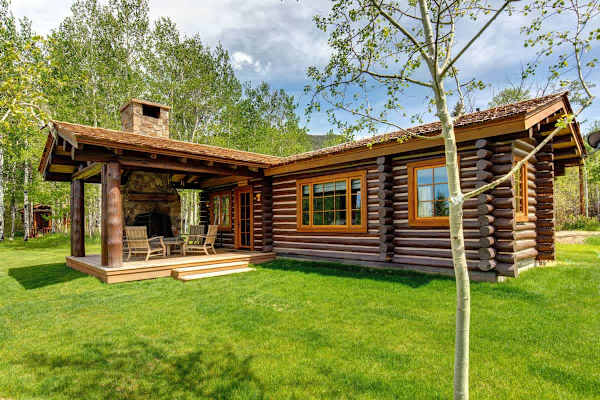 Abode at 7 Cabins, perfect for large groups, Teton views, wildlife