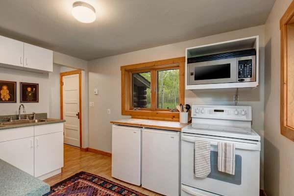 Abode at 7 Cabins, perfect for large groups, Teton views, wildlife