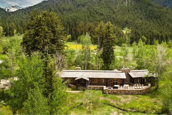 Abode at 7 Cabins, perfect for large groups, Teton views, wildlife