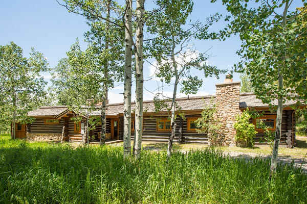 Abode at 7 Cabins, perfect for large groups, Teton views, wildlife