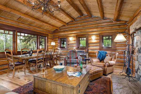 Abode at 7 Cabins, perfect for large groups, Teton views, wildlife