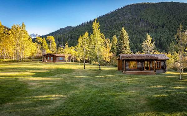 Abode at 7 Cabins, perfect for large groups, Teton views, wildlife