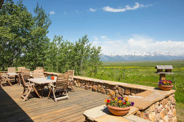 Abode at 7 Cabins, perfect for large groups, Teton views, wildlife
