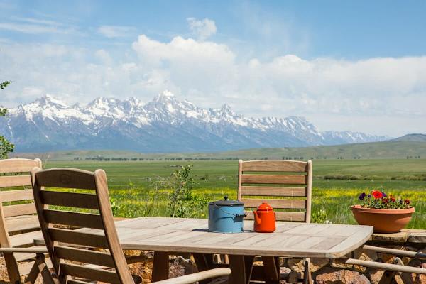 Abode at 7 Cabins, perfect for large groups, Teton views, wildlife
