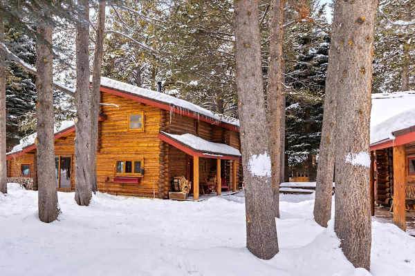 Abode at the Aspens, luxury log cabin, hot tub, near Teton Village
