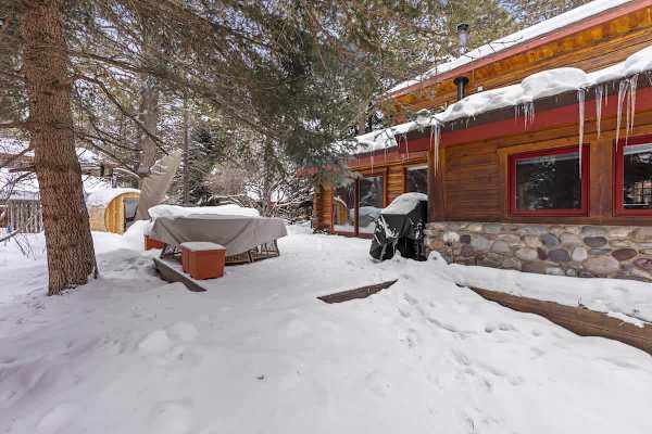 Abode at the Aspens, luxury log cabin, hot tub, near Teton Village