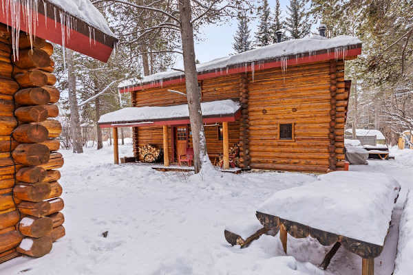 Abode at the Aspens, luxury log cabin, hot tub, near Teton Village