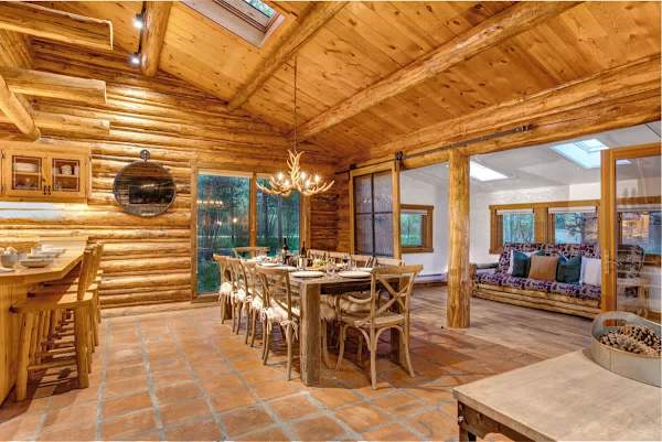 Abode at the Aspens, luxury log cabin, hot tub, near Teton Village