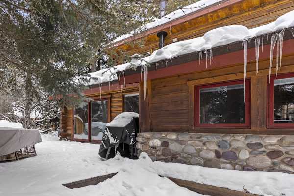 Abode at the Aspens, luxury log cabin, hot tub, near Teton Village