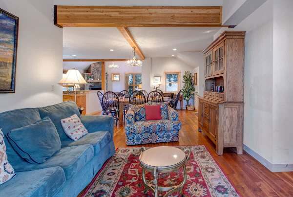 Abode at Moose Creek #21, ski-in/out, private hot tub, mountain views