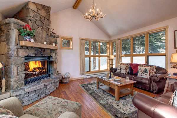 Abode at Moose Creek #21, ski-in/out, private hot tub, mountain views