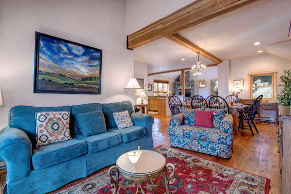 Abode at Moose Creek #21, ski-in/out, private hot tub, mountain views