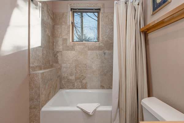 Abode at Moose Creek #21, ski-in/out, private hot tub, mountain views