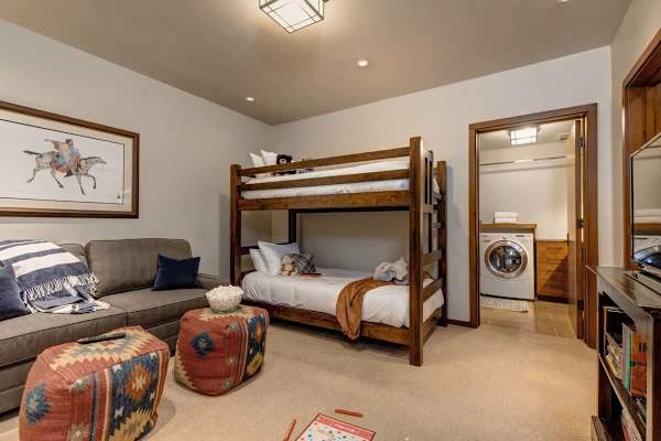 Abode at Fox Run, luxury Granite Ridge ski home, private hot tub
