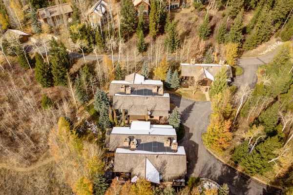 Abode at Fox Run, luxury Granite Ridge ski home, private hot tub