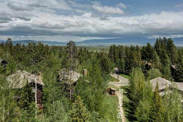 Abode at Fox Run, luxury Granite Ridge ski home, private hot tub