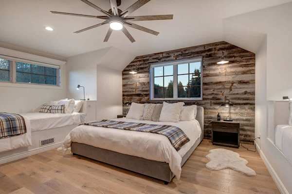 Abode at Palomino Ridge, amazing views, hiking trails, private porch