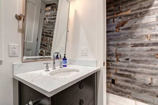 Abode at Palomino Ridge, amazing views, hiking trails, private porch