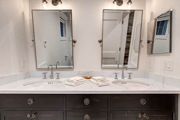 Abode at Palomino Ridge, amazing views, hiking trails, private porch