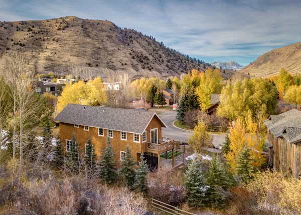 Abode at Palomino Ridge, amazing views, hiking trails, private porch