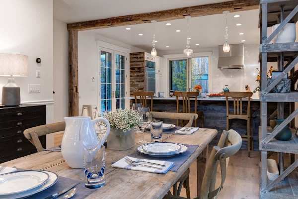 Abode at Palomino Ridge, amazing views, hiking trails, private porch
