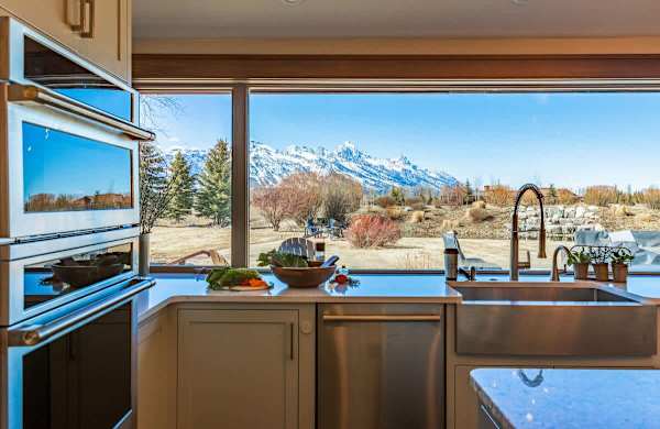 Abode at Sage Springs, Teton views, guest house, chef's kitchen