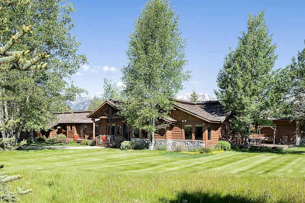 Abode at Sage Springs, Teton views, guest house, chef's kitchen