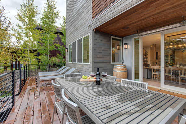 Abode at Sugar Magnolia, outdoor living, private hot tub, Jackson