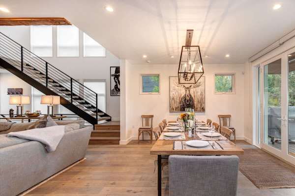 Abode at Sugar Magnolia, outdoor living, private hot tub, Jackson