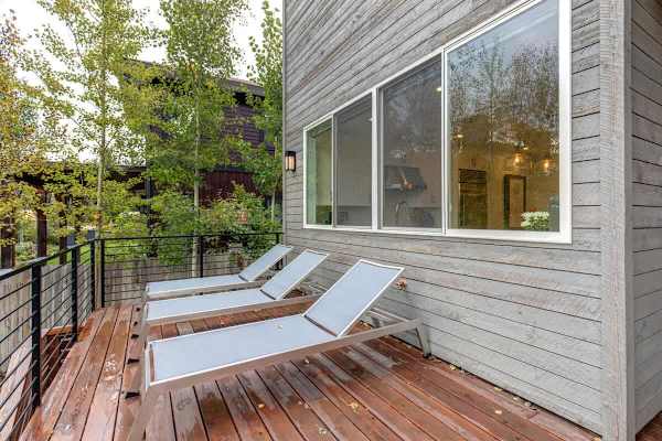 Abode at Sugar Magnolia, outdoor living, private hot tub, Jackson