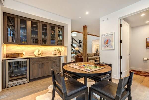 Abode at Sugar Magnolia, outdoor living, private hot tub, Jackson