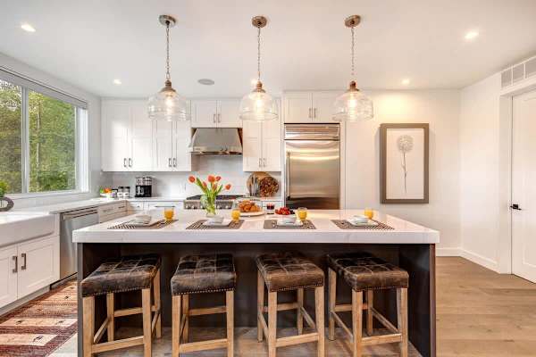 Abode at Sugar Magnolia, outdoor living, private hot tub, Jackson