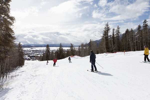 Abode on the Big Trail, ski in/ski out, hot tub & pool