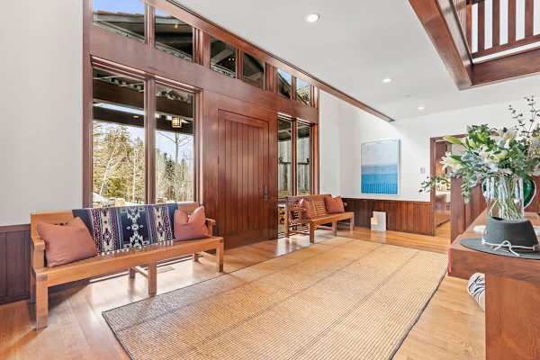 Abode on the Big Trail, ski in/ski out, hot tub & pool