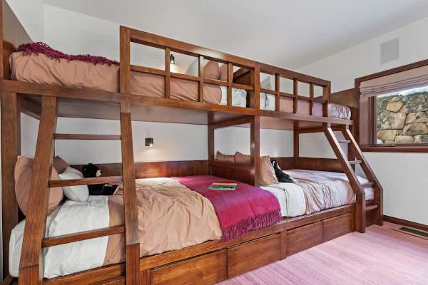 Abode on the Big Trail, ski in/ski out, hot tub & pool