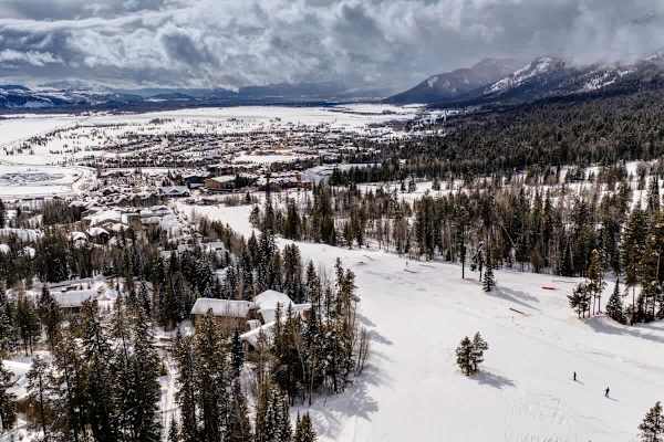 Abode on the Big Trail, ski in/ski out, hot tub & pool