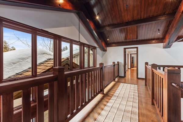Abode on the Big Trail, ski in/ski out, hot tub & pool