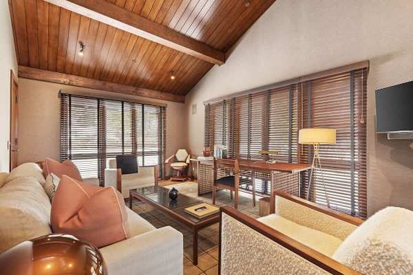 Abode on the Big Trail, ski in/ski out, hot tub & pool