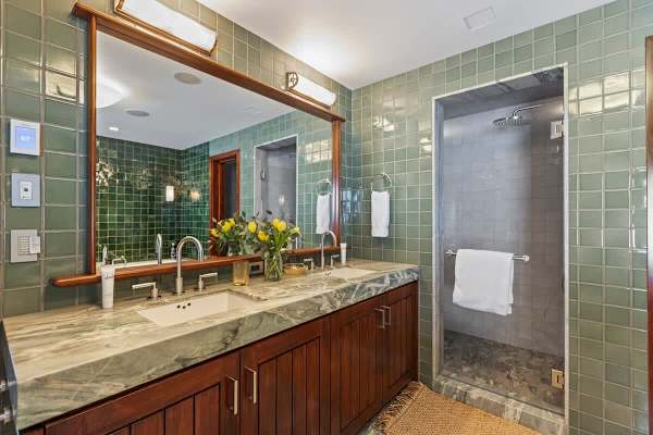 Abode on the Big Trail, ski in/ski out, hot tub & pool