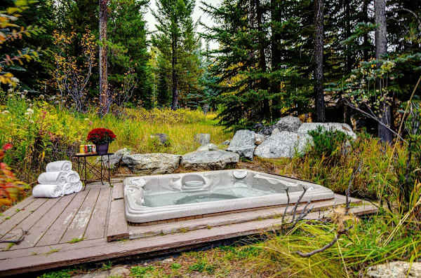 Abode at Mountain Haven, ski-in/out, Teton Village, private hot tub