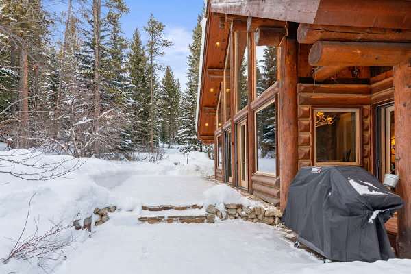 Abode at Mountain Haven, ski-in/out, Teton Village, private hot tub