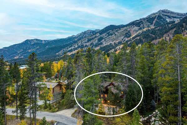 Abode at Mountain Haven, ski-in/out, Teton Village, private hot tub