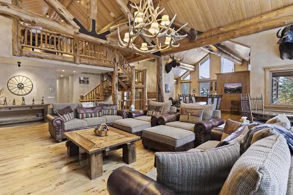 Abode at Mountain Haven, ski-in/out, Teton Village, private hot tub