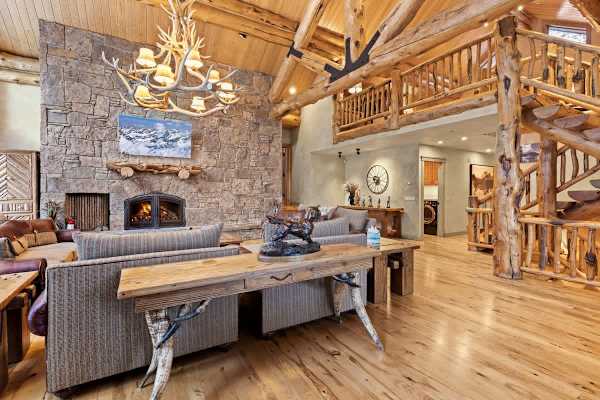 Abode at Mountain Haven, ski-in/out, Teton Village, private hot tub