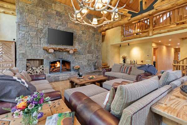 Abode at Mountain Haven, ski-in/out, Teton Village, private hot tub