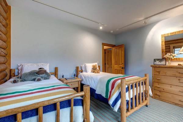 Abode at Grand Teton Vista, Teton views, private hot tub, wildlife