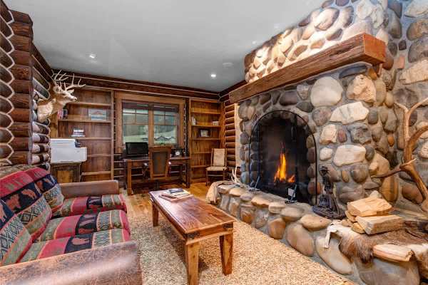 Abode at Grand Teton Vista, Teton views, private hot tub, wildlife