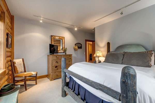 Abode at Grand Teton Vista, Teton views, private hot tub, wildlife