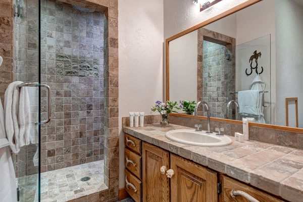 Abode at Grand Teton Vista, Teton views, private hot tub, wildlife